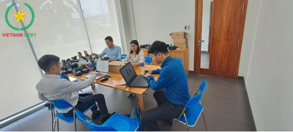 Chứng nhận hợp quy giày Bảo Hộ Lao Động cho công ty Uy Thái